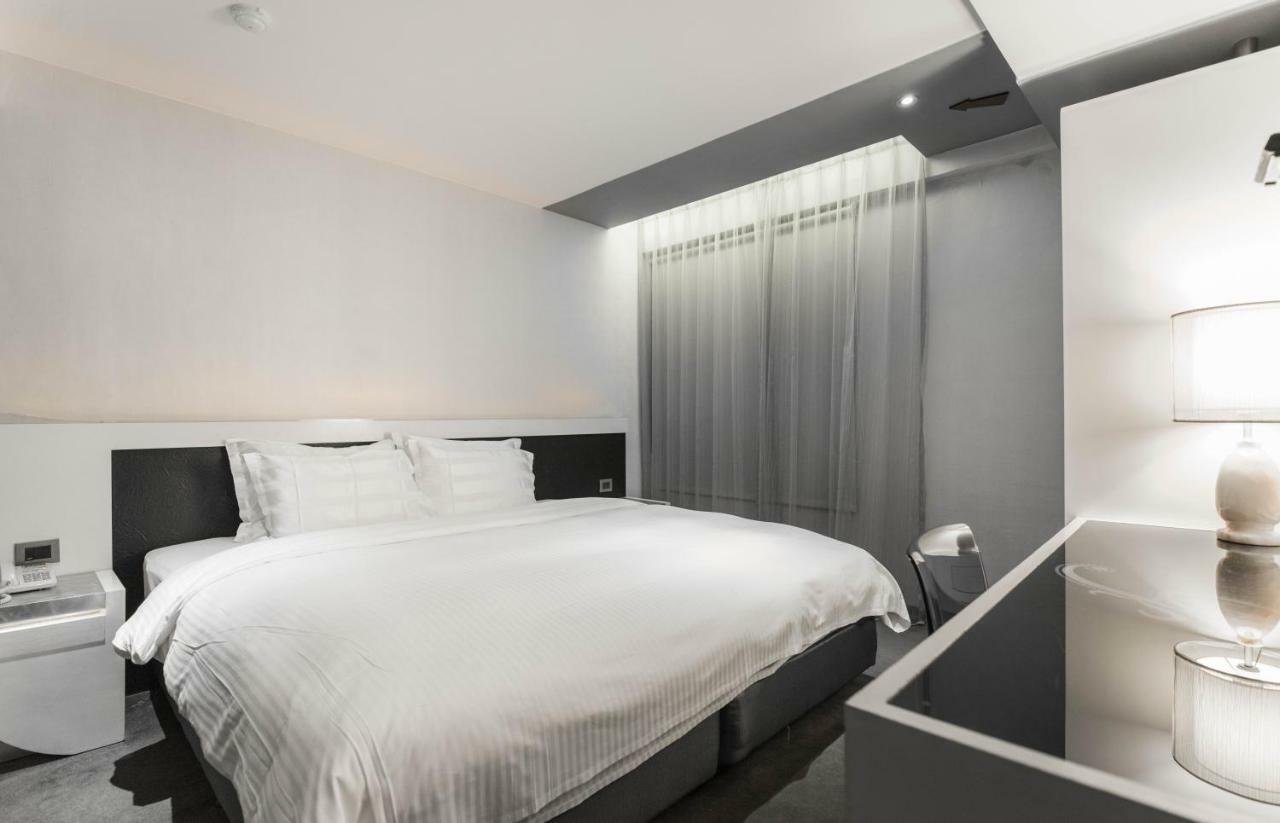 Saual Keh Hotel Taipei Bagian luar foto