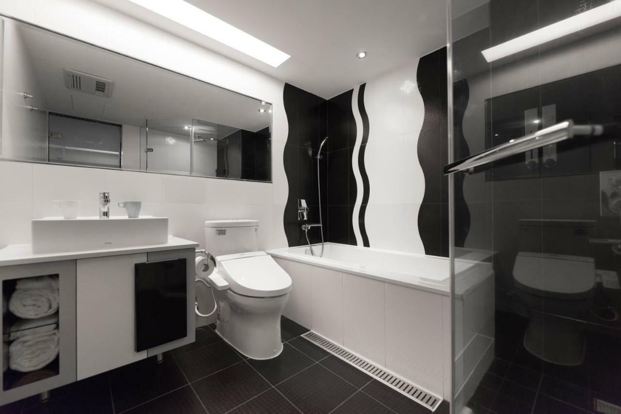 Saual Keh Hotel Taipei Bagian luar foto