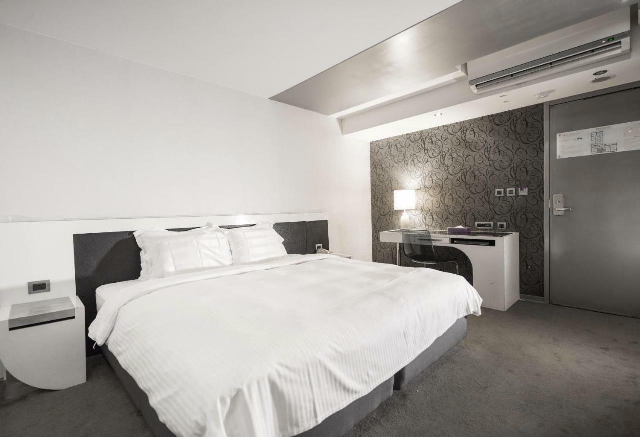 Saual Keh Hotel Taipei Bagian luar foto